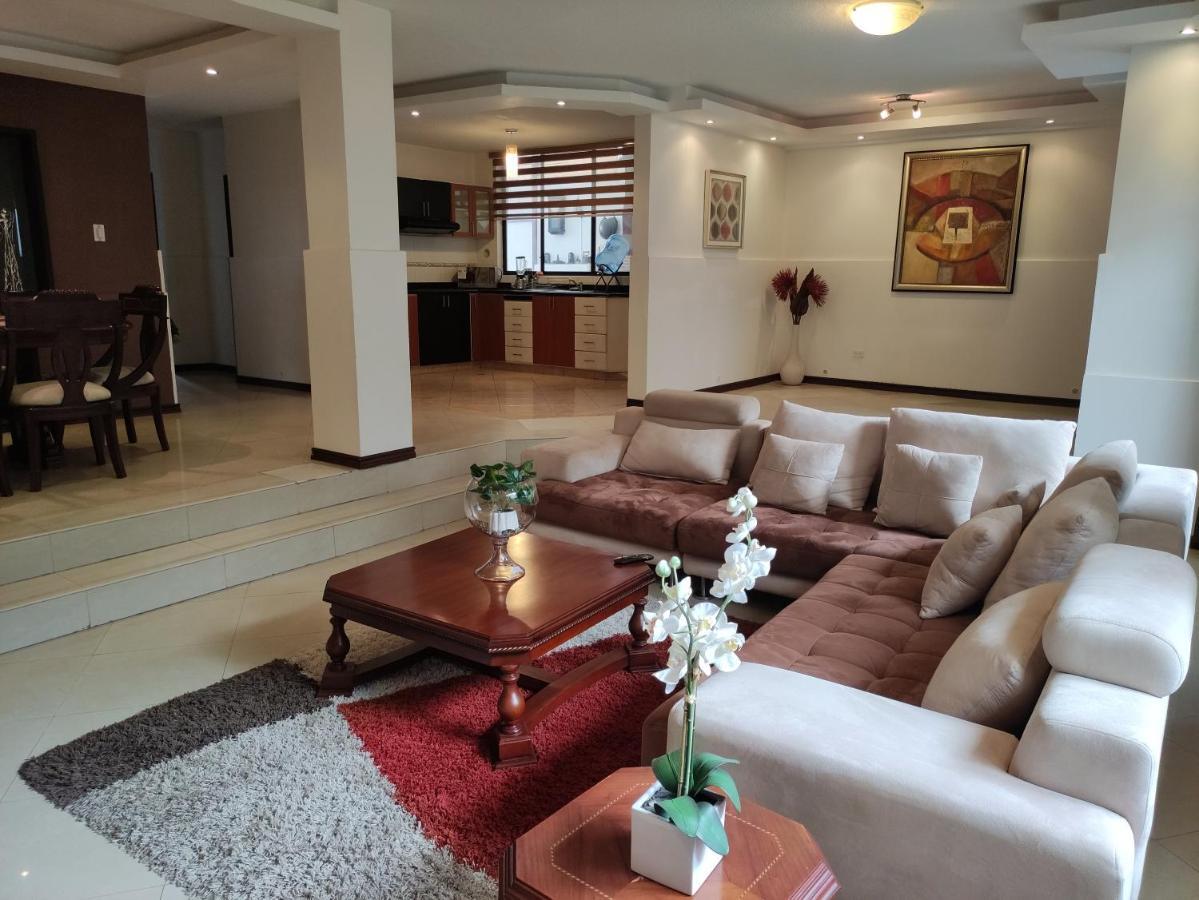 Hospedaje En Quito Norte, Apartamento & Suite Independientes Ngoại thất bức ảnh