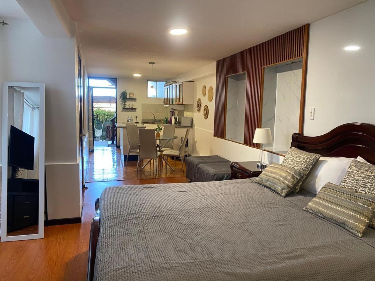 Hospedaje En Quito Norte, Apartamento & Suite Independientes Ngoại thất bức ảnh